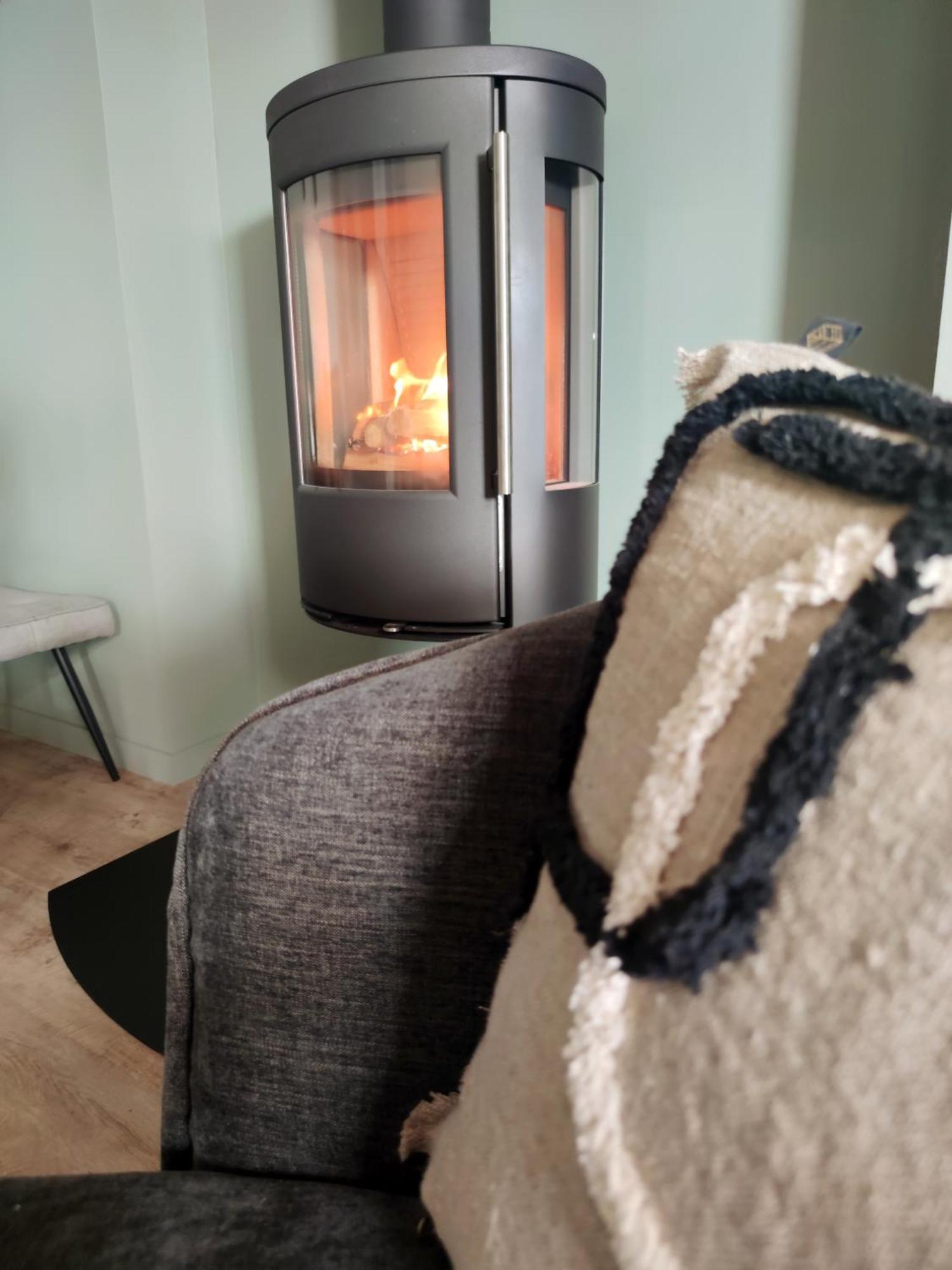 La Douce Halte - Gites Avec Spa Ou Sauna Saint-Ouen-Des-Toits Eksteriør billede
