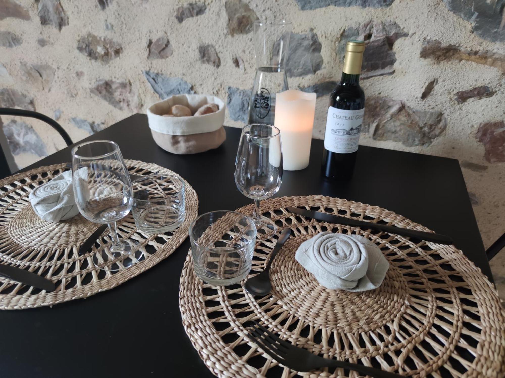 La Douce Halte - Gites Avec Spa Ou Sauna Saint-Ouen-Des-Toits Eksteriør billede